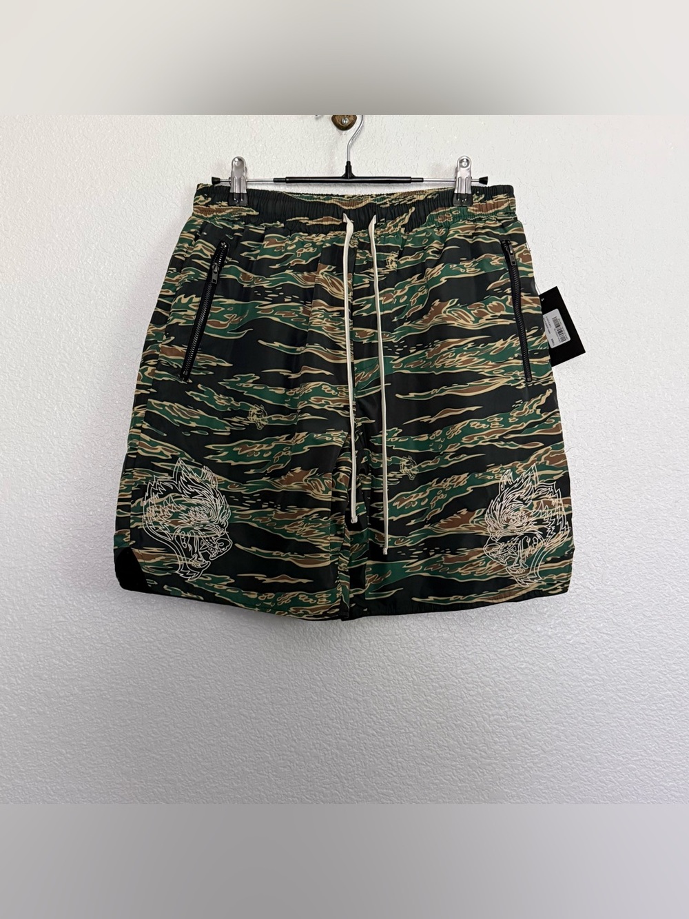 NWT Darc Sport Big Wolf Fasted V2 Shorts in Multi Desert Camo Small